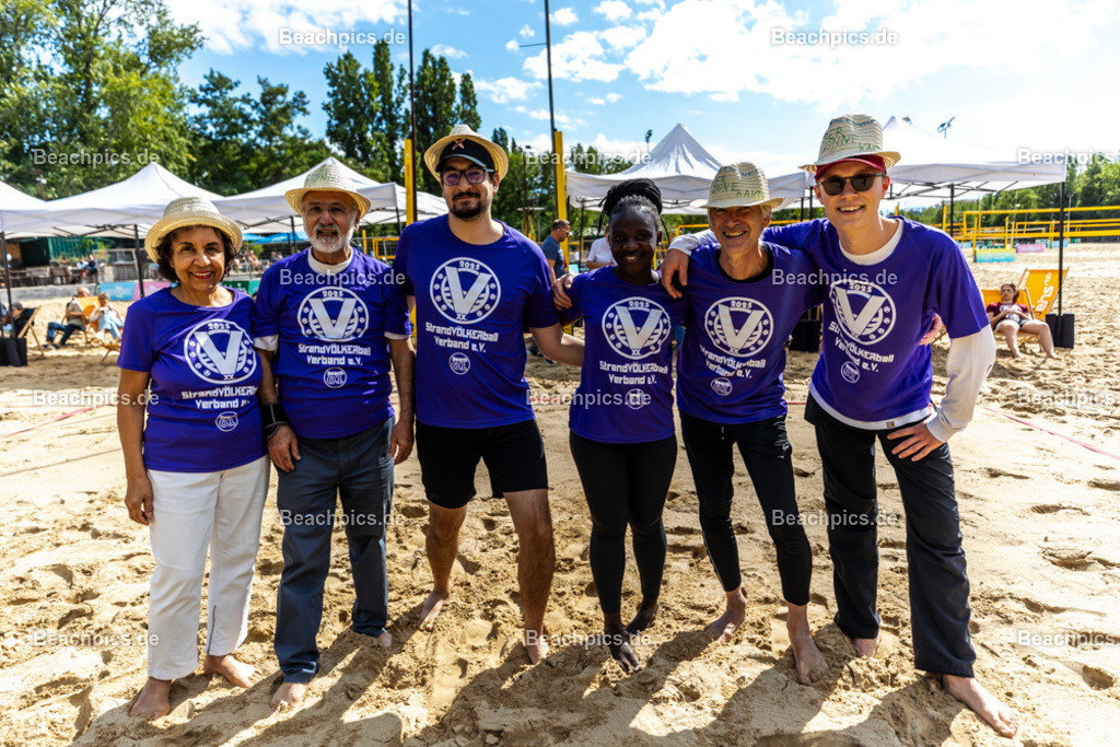 2025-200079509-Strandvölkerball-WM_1 |  23.08.2025; Berlin Foto: Gerold Rebsch - www.beachpics.de