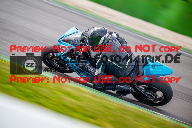 MaZZes_FotoMatrix_230410_3258 | ROT