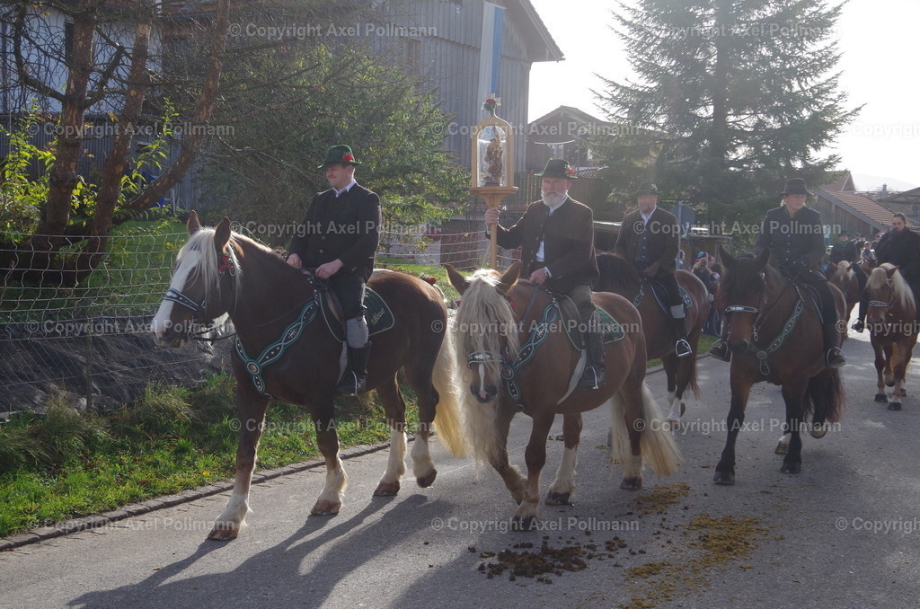 IMGP1242 | fotografiert von Axel PollmannLeonhardi Wallfahrt Benediktbeuern und Murnau, Fronleichnam, Fasching, Landschaft im Loisachtal und Benediktbeuern  - Realisiert mit Pictrs.com