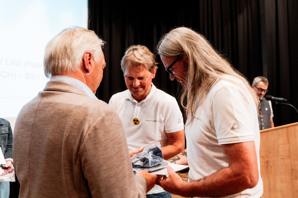 SR503374 | Media Hub Simon Reisinger - Realisiert mit Pictrs.com