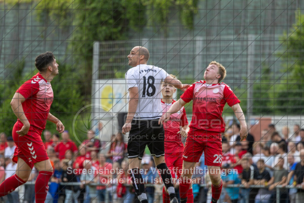 20250616_183911_0233 | #,  TV Eybach (weiß) vs. 1.FC Donzdorf II (rot), Fussball, Entscheidungsspiel 3 in Kreisliga A3 - Bezirk Neckar/Fils, Saison 2024/2025, Rasensportplatz, Staufenecker Str. 41, 73084 Salach, 16.06.2025 - 18:30 Uhr,Foto: PhotoPeet-Sportfotografie/Peter Harich