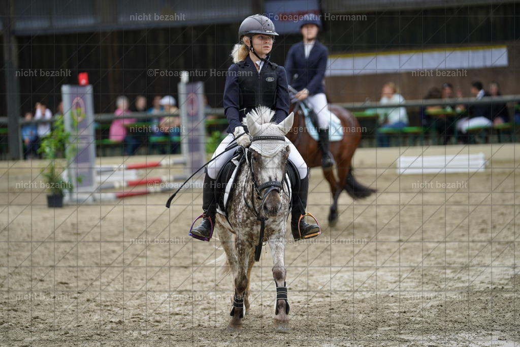 20240630-FAH01232 | Turnierbilder Schwabmünchen, Dressurbilder, Springreitturnier, Reitsportbilder, Turnierfotografen Bayern, Turnierfotograf