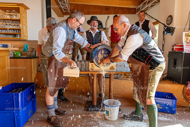 Oktoberfest im Gasthaus Stubinger | Bildershop von pixelworld.at - Realisiert mit Pictrs.com