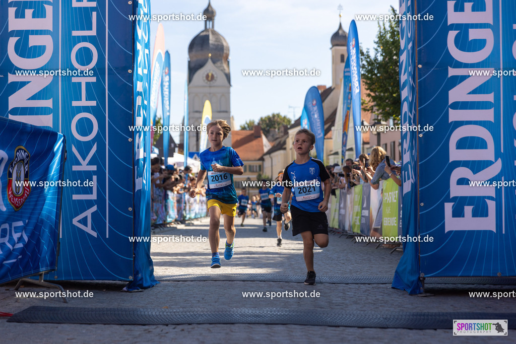 VJ__2898 | Stadtlauf Erding 2025 #stadtlauferding #erdingstadtlauf #stadtlauf_erding #laufmotivation #trisporterding #yourpictrs #sportshot_your_pictrs