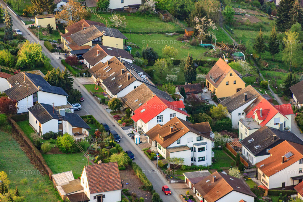 Luftbild: Ortsansicht im Ortsteil Grünwettersbach in Karlsruhe im Bundesland Baden-Württemberg in Deutschland. Foto: IMG_26413.jpg vom 28.04.2010 durch Werner Riehm/FLY-FOTO.de
