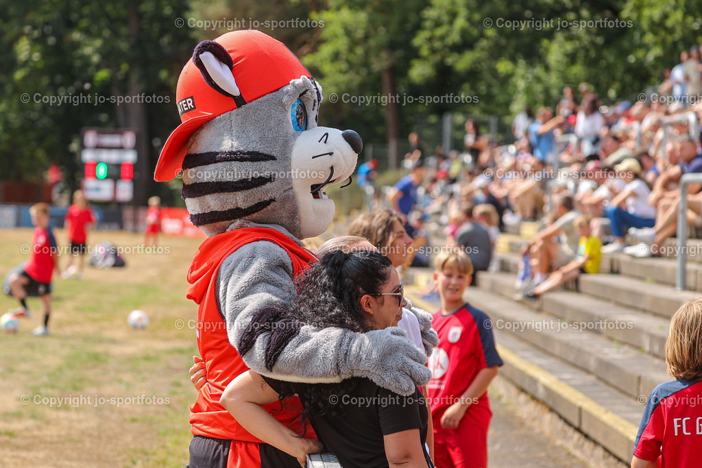 Giessen_Darmstadt (28) | 16.07.2023; Testspiel; Waldstadion Gießen; FC Gießen - SV Darmstadt 98; Ergebnis: 2:0 (0:0)