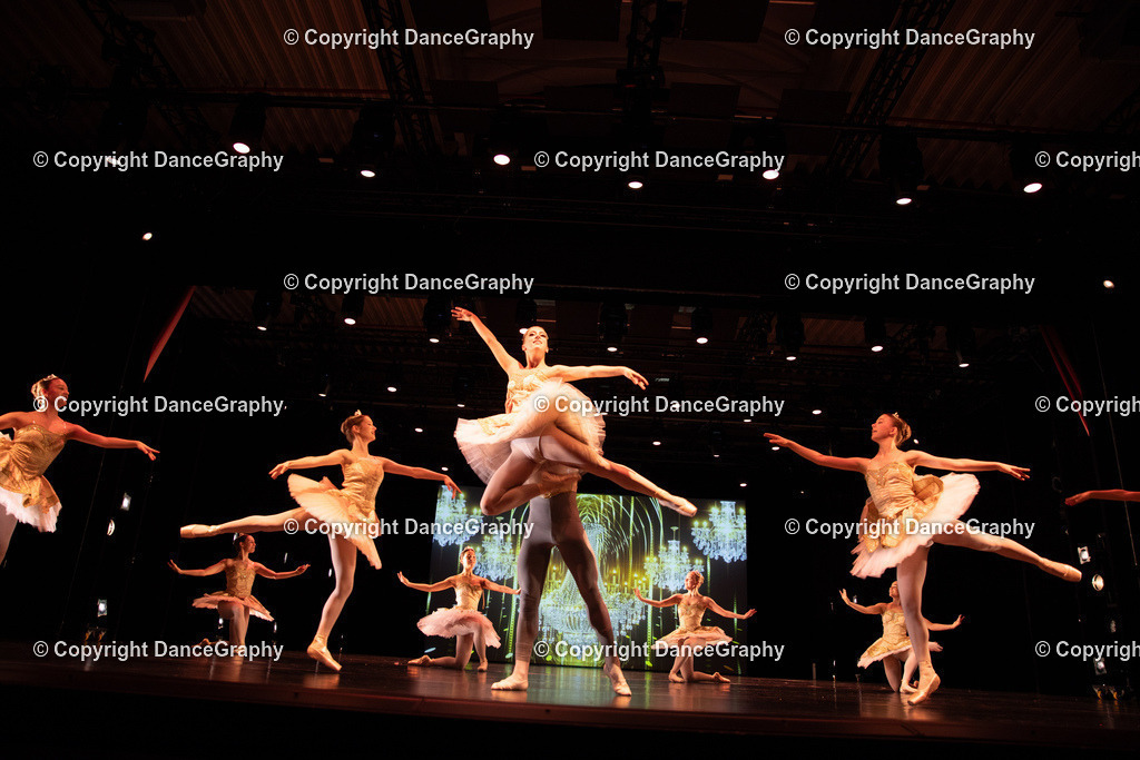 GPHY5356 | DanceGraphy - Realisiert mit Pictrs.com