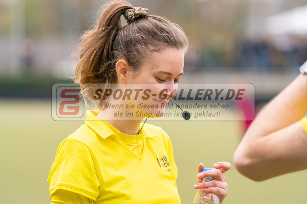 HK_20230416_901621 | 1. Bundesliga Damen Düsseldorfer HC - Rot-Weiss Köln am 16.4.2023 DHC Düsseldorf, Düsseldorf , Jungbluth ( SR )