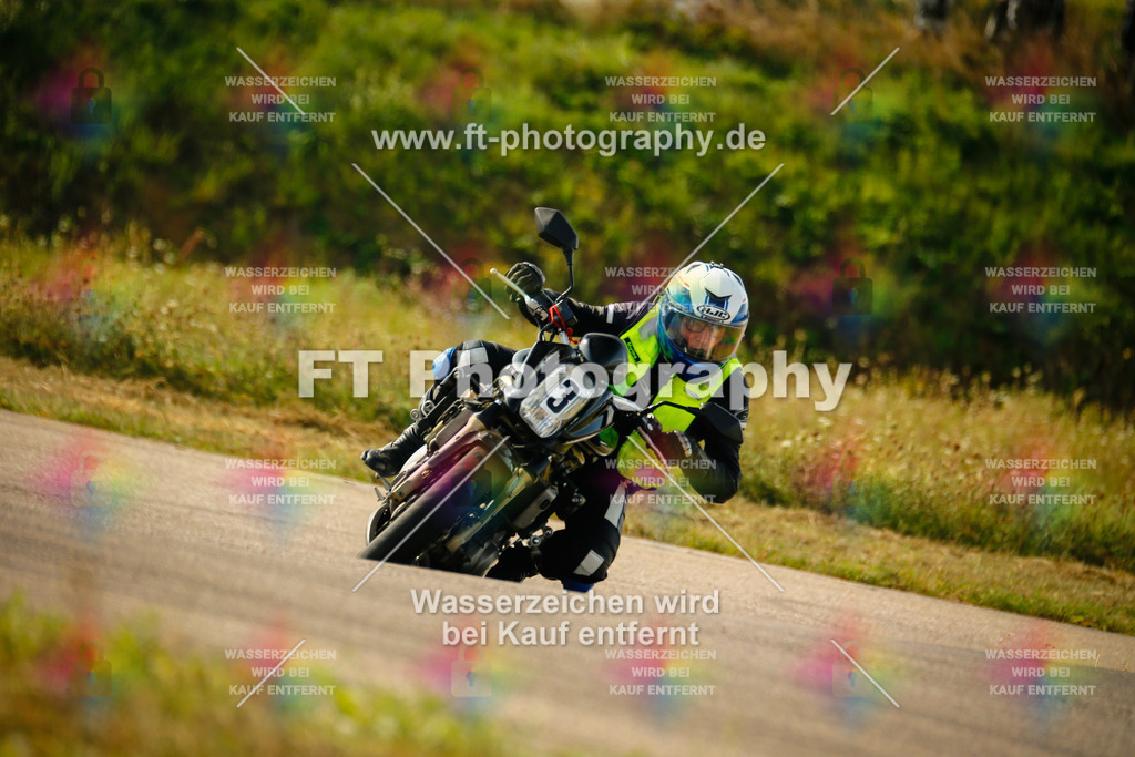 _MOT6386 | Hier findet Ihr Bilder von Touristenfahrten auf der Nürburgring Nordschleife oder von anderen Veranstaltungen die ich besucht habe. Viel Spass beim Durch Schauen 