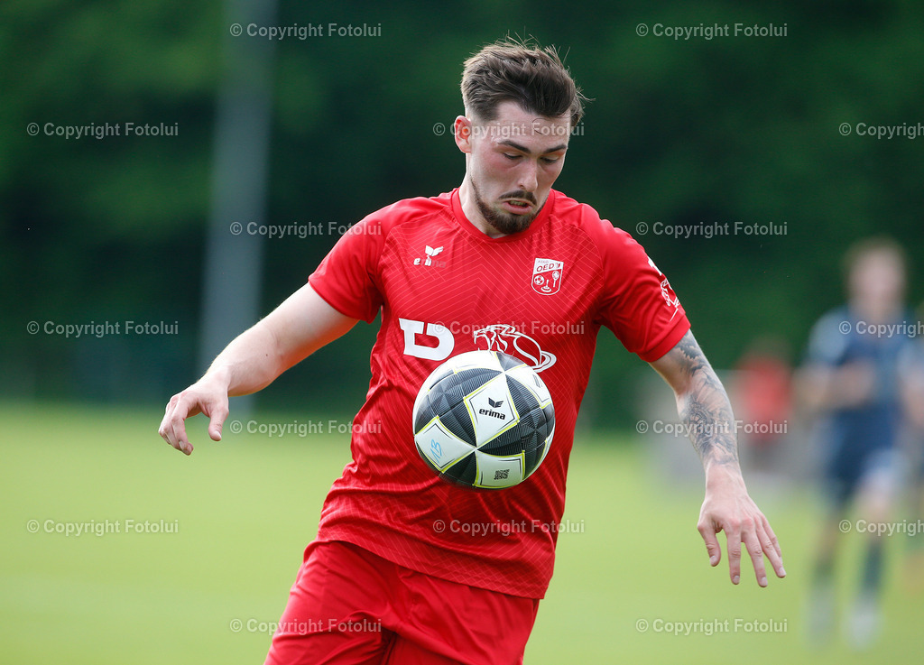 A_LUI_03052025_0021 | SPORT FUSSBALL LL.OST ASKOE OEDT 1B-USV ST.ULRICH 03.05.2025IM BILD:FLORIAN AIGNER  (OEDT1B) UND (ST.ULRICH)FOTO:FOTOLUI