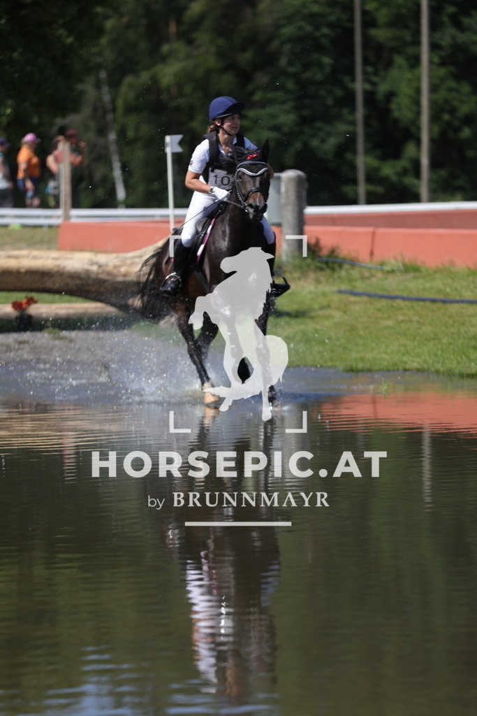 0P6A5645 | Willkommen bei Brunnmayr - Design & Fotografie – Ihrem Spezialisten für Reitturniere und Pferdeveranstaltungen in Oberösterreich, Salzburg und Bayern! Seit über 17 Jahren sind wir leidenschaftlich dabei.