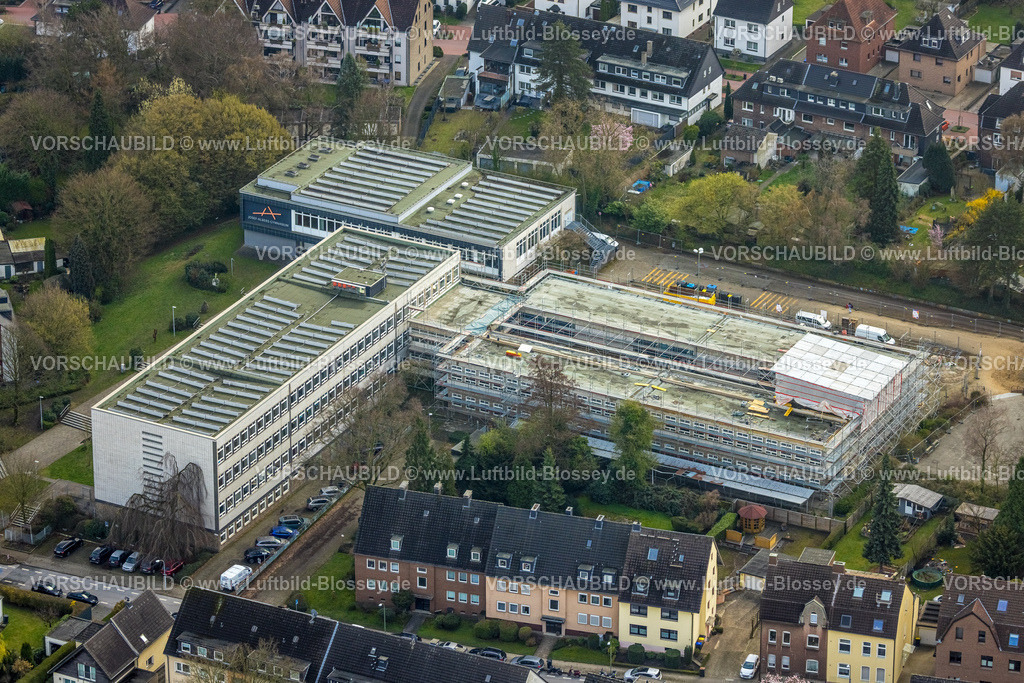 Bottrop260306351 | Luftbild, Josef-Albers-Gymnasium Bottrop Baustelle mit Solardach Ausbau, Süd-West, Bottrop, Ruhrgebiet, Nordrhein-Westfalen, Deutschland