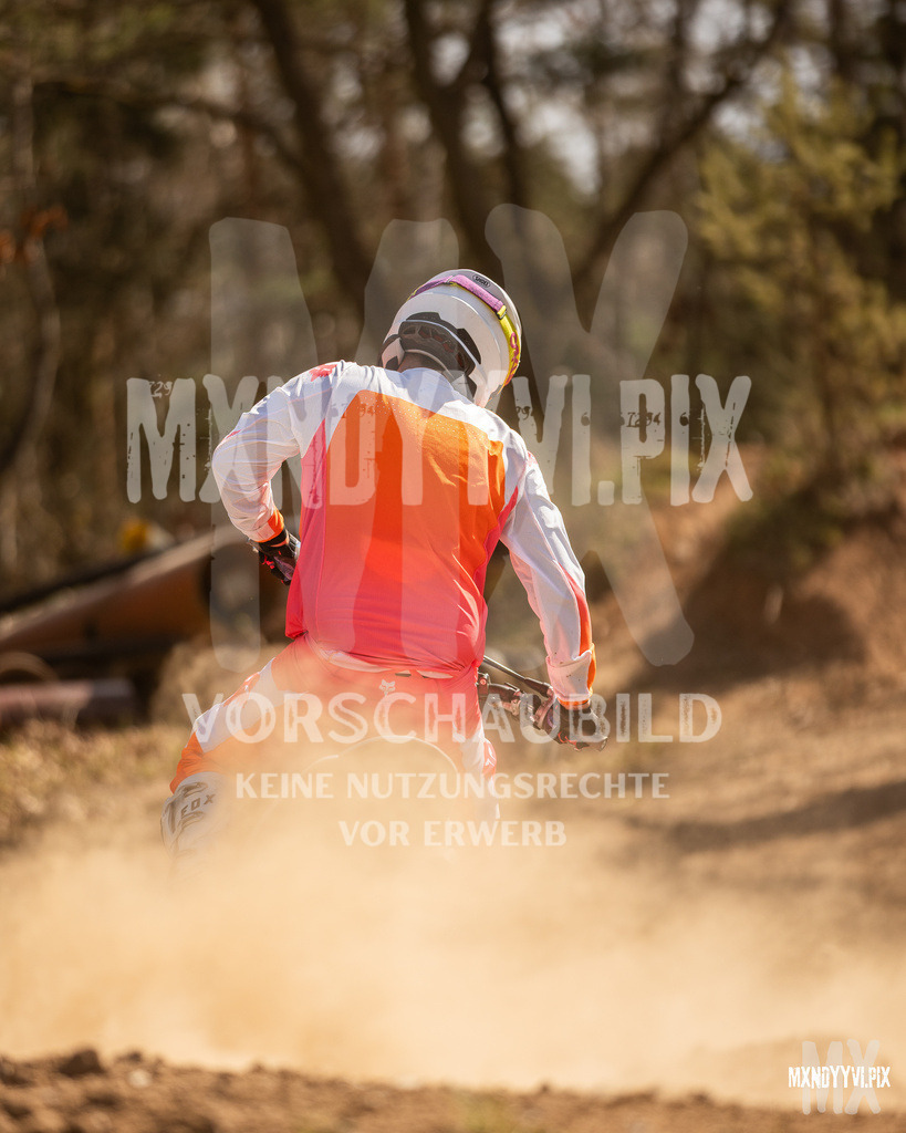 866A2912 | mxndyyvipix