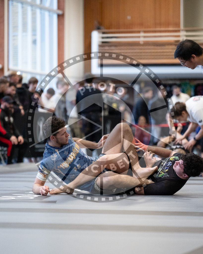 20251129PBB8322 | Fighters compete during the luta livre competition ILLCS XI winter edition on November 29, 2025 in Hannover, Germany.