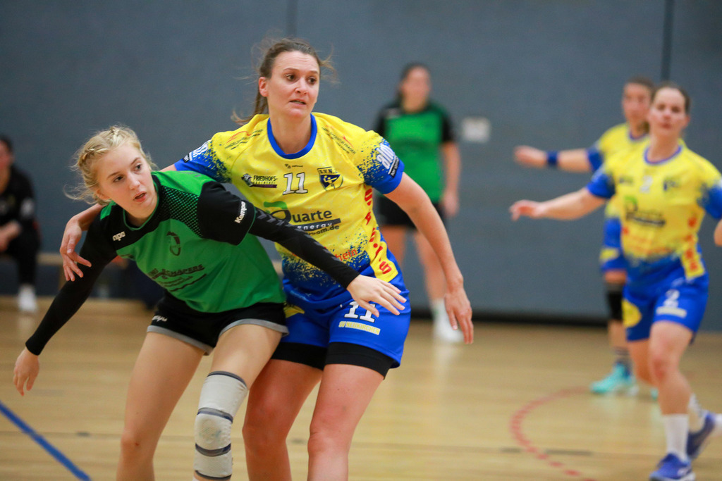 HcTvRhedeII_SvNeukirchen_150924_040 | Bildergalerie von Sport-Ereignissen aber auch von weiteren spannenden Dingen - nicht nur vom Niederrhein. In Anlehnung an den bekannten Spruch von Hanns Dieter Hüsch heißt das Motto: "Niederrhein ist überall".  - Realisiert mit Pictrs.com