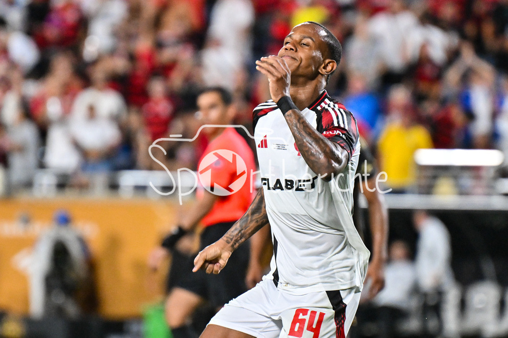 Los Angeles FC - CR Flamengo | Jubel nach dem Treffer zum 1-1 druch WALLACE YAN (Flamengo 64) / Tor / Torschuetze / Freude / Happy / FIFA Club World Cup: Los Angeles FC - CR Flamengo, Camping World Stadium am 24.06.2025 / NOT FOR SALE IN USA