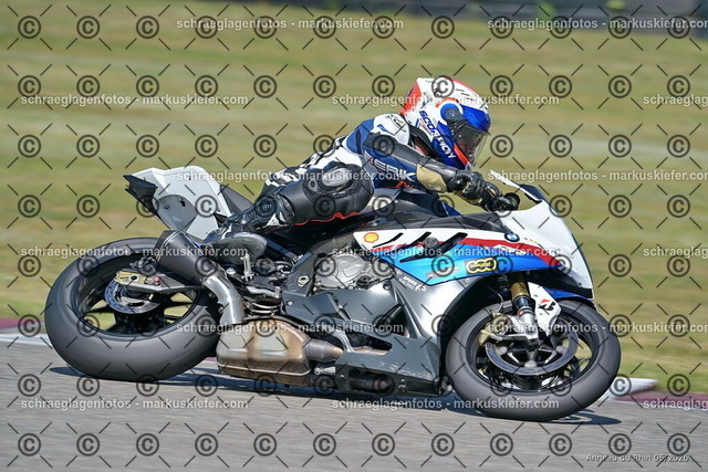 26BT02-0686 | markuskiefer.com - Realisiert mit Pictrs.com