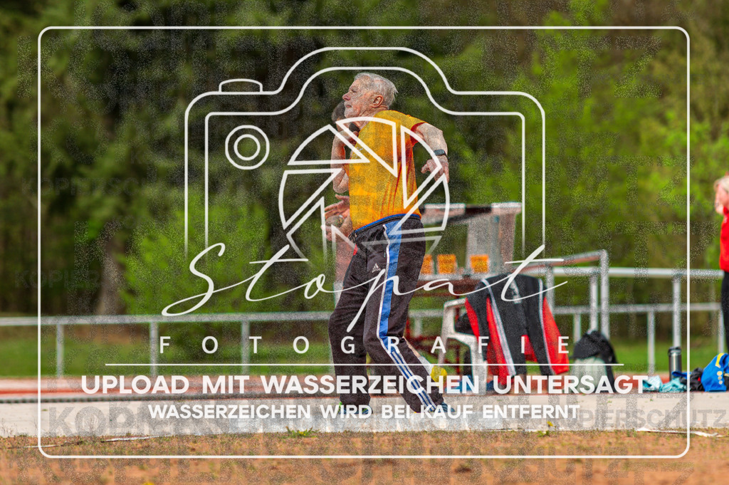 KMHK-1102 | Kreismeisterschaften Leichtathletik-Wurf Heidekreis 2026 im Boehmewaldstadion, Soltau (Simon Paul Stopat) - Realisiert mit Pictrs.com