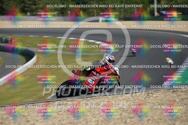 2025_09_12_PBK_13804 | Sportfotografie; SlowMotion; Video; Rennstrecke; Hafeneger; Speer; Racing; RSE; BMW; CBO; Trackday; Motorsportarena; Hockenheimring; Brno; Most; Barcelona; Valencia