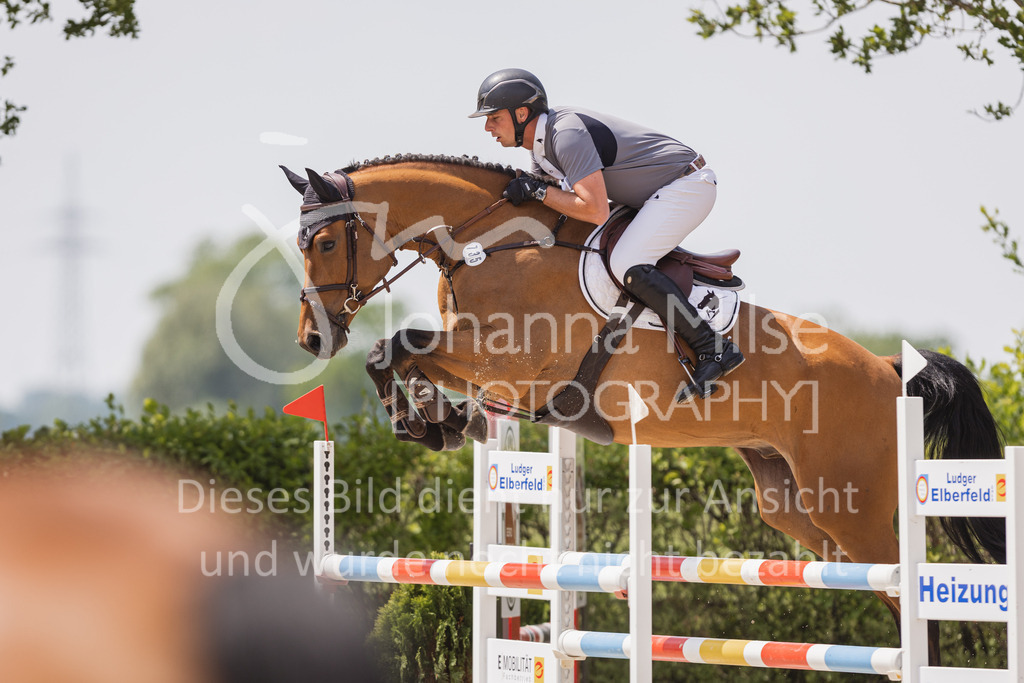 230616_Lemwerder_Springpf-L2-635 | Deine schönsten Turniermomente als professionelle Fotos! Entdecke hochwertige Pferdesport-Fotografie im Online-Shop. Jetzt Fotos finden & bestellen!