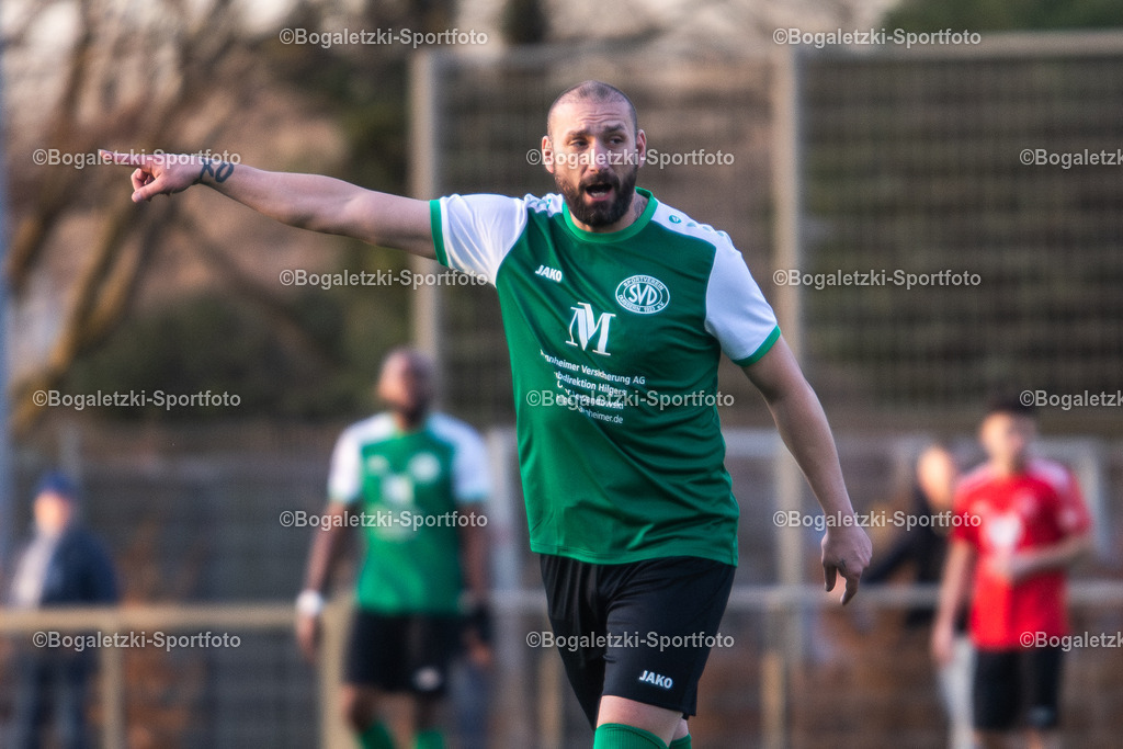Kreispokal DU/MH/DIN, Achtelfinale, SV Duissern - Spvgg Meiderich 06/95, Duisburg, Germany | 17.01.2026, Fussball, Kreispokal DU/MH/DIN, SV Duissern -Spvgg Meiderich 06/95: Kevin Kirchner (SV Duissern #13) - Realisiert mit Pictrs.com