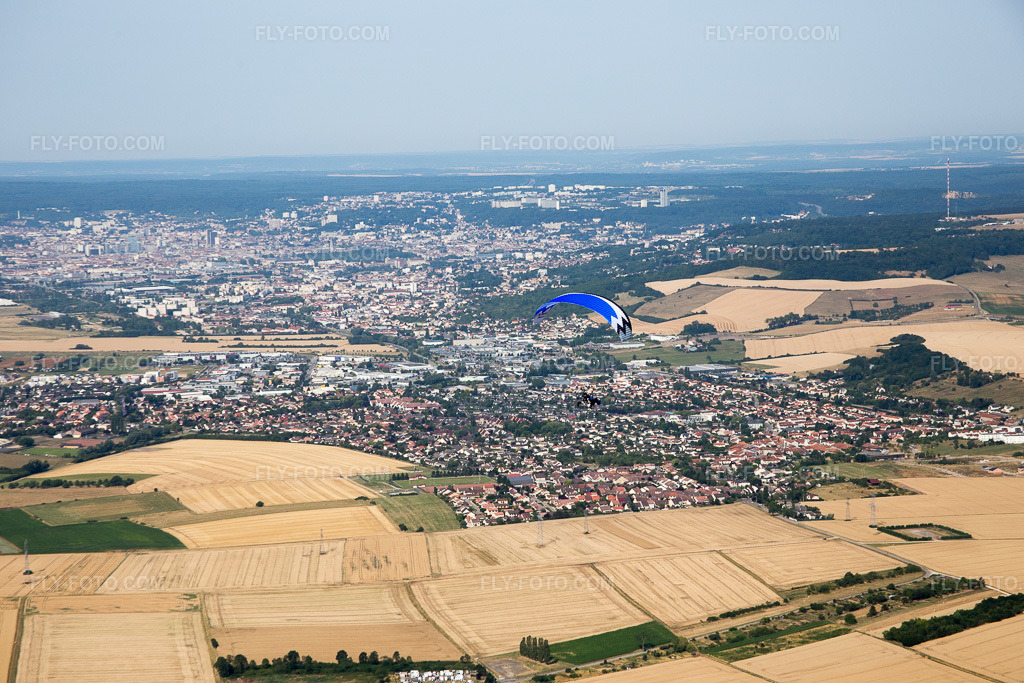 Aerial view: Nancy in Seichamps in the state Meurthe et Moselle, France. – Photo: IMG_083205.jpg taken on 07/11/2015 by Werner Riehm/FLY-FOTO.com – Resolution of the original: 5472 x 3648 px