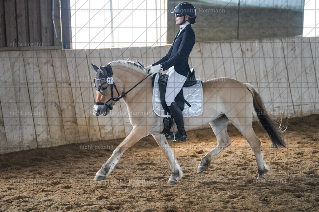 20230520-FAH05649 | Frühjahrsturnier, Landsberg am Lech, 2023, Reitclub Landsberg, Turnierbilder, Fotos Turnier Landsberg, Fotoagentur Herrmann, Turnierfotografen Bayern, Reitsport Fotograf, Pferde Fotograf