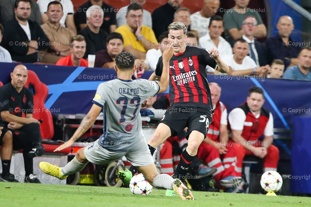 A_LUI_20220906_0006 | SPORT FUSSBALL CHAMPIONS LEAGUE FC RED BULL SALZBURG VS AC MILAN


IM BILD: Noah Okafor (RBS), Alexis Saelemaekers ( AC Mailand )


FOTO:FOTOLUI/UW