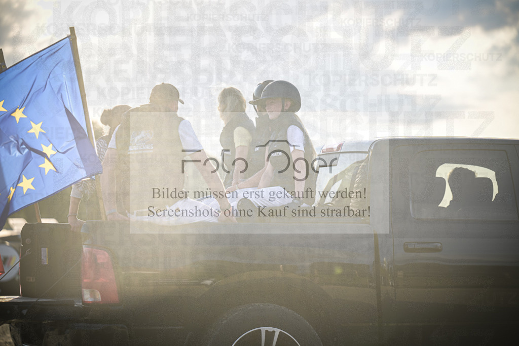 DOS_0201 | Entdecke hochwertige Reitturnierfotos von Foto Oger. Professionell, emotional und authentisch – jetzt Lieblingsmomente im Shop bestellen.Deutschlandweite Turnierfotografie. - Realisiert mit Pictrs.com