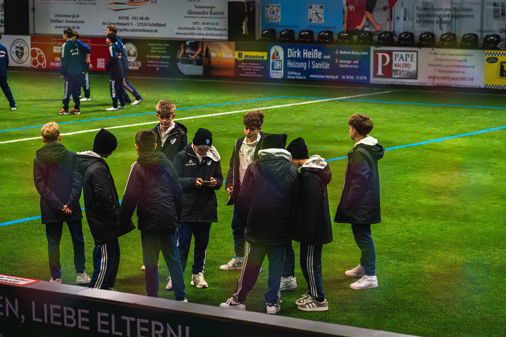 _BLR8450 | Professionelle Fußball- und Sportfotografie. Spielbilder online ansehen und kaufen – Einzelbilder oder komplette Galerien in hoher Qualität. - Realisiert mit Pictrs.com