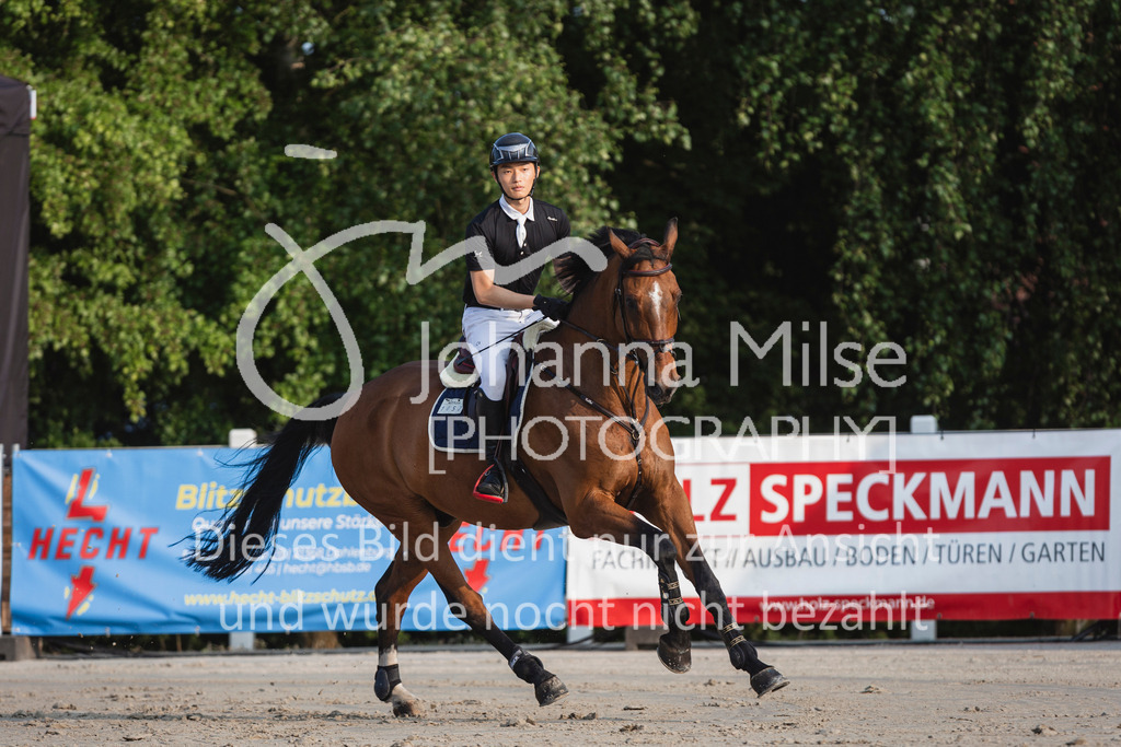 250531_MayDays_2Ph-S1-557 | Deine schönsten Turniermomente als professionelle Fotos! Entdecke hochwertige Pferdesport-Fotografie im Online-Shop. Jetzt Fotos finden & bestellen!