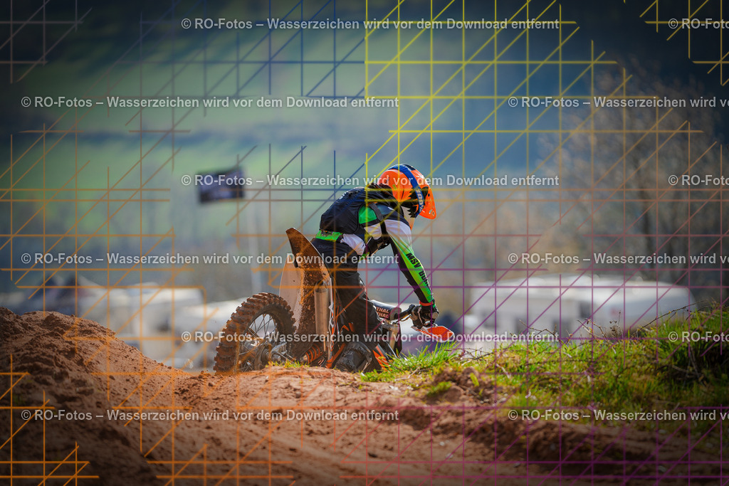 1 2 Lauf Mernes | Sportfotografie von RO-Fotos: Motorsport, Motocross, Enduro, Laufveranstaltungen und Triathlon. Professionelle Fotos von Sportlern und Events. - Realisiert mit Pictrs.com