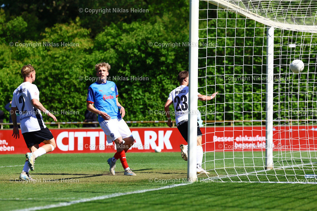 NH_HolsteinKielU23_SVMeppen_RegionalligaNord_11052025 | #23 Niclas Wessels (SV Meppen) bejubelt seinen Treffer zum 0:2.Fußball I Herren I Regionalliga Nord I Saison 2024-2025 I 33. Spieltag I Holstein Kiel U23 - SV Meppen I 11.05.2025 I Citti-Fußball-Park