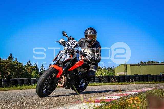 0201-260509DCB-042_201 | Deine Full-Service-Agentur für ✔️Videoproduktionen und ✔️Motorsportfotografie Jetzt Angebot anfragen!