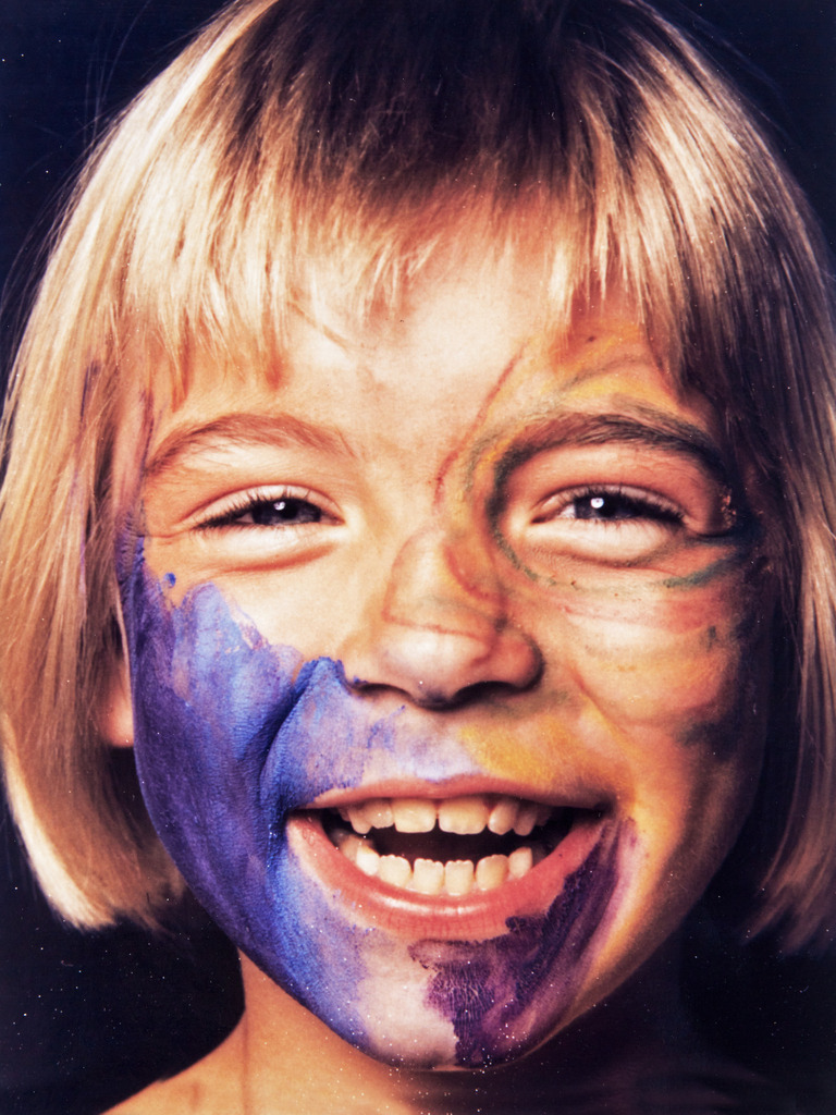 061art_Bee-Braxm_0989 | Werk aus  dem Jahr 1994   Nach einer Aktion im Ritterhausmuseum Offenburg. Kunstmaler Rainer Braxmaier und Modefotograf Wilfried Beege.