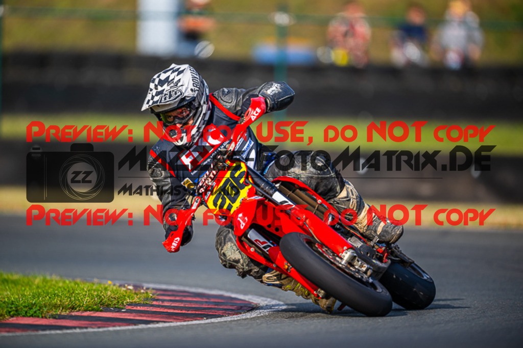 MaZZes_FotoMatrix_230930_8822 | S1