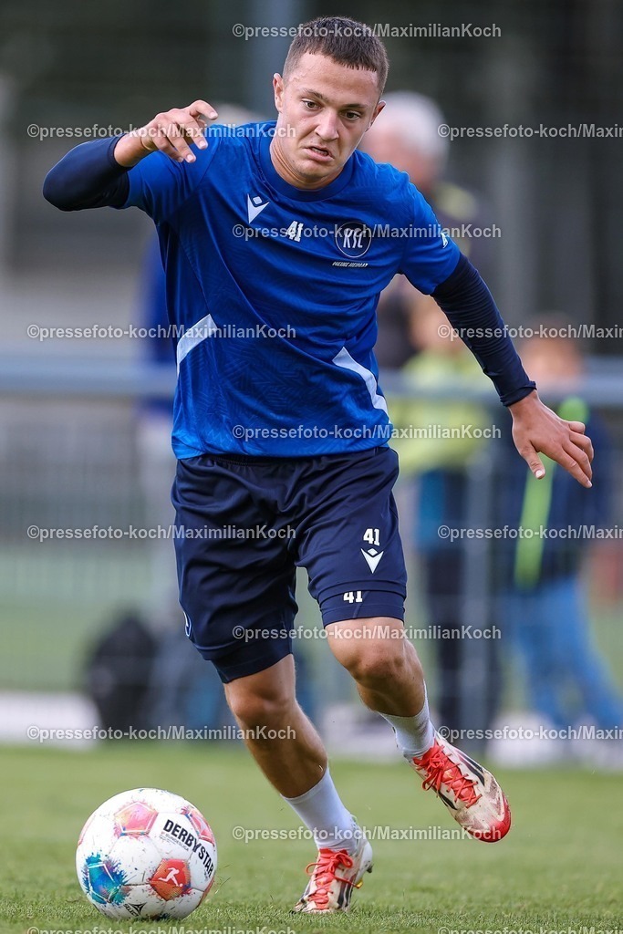 KSC02092502226 | 02.09.2025, Fußball, Training Karlsruher SC, 2. Fußball Bundesliga, Trainingsplatz am BBBank Wildpark Stadion Karlsruhe, Saison 2025 2026: xk41 