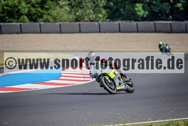 pube5080 | Professionelle Fotos von Sportveranstaltungen, aber auch Hochzeiten und anderen Events. - Realisiert mit Pictrs.com