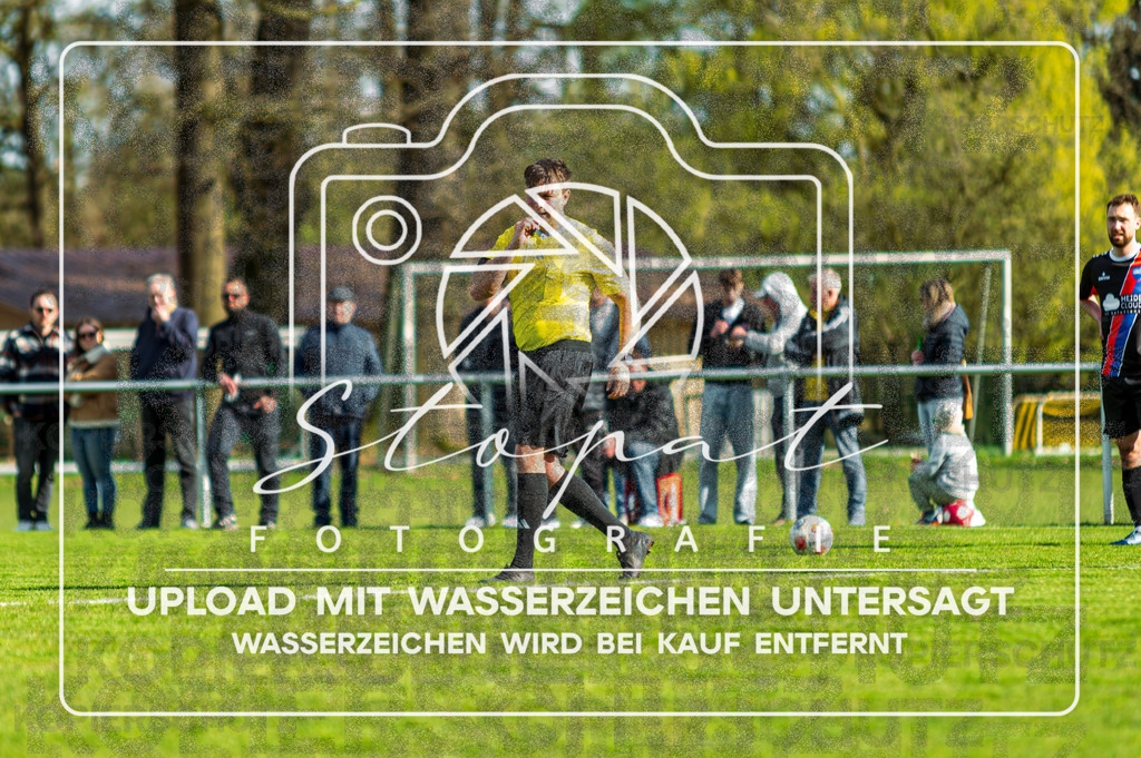 FGFS-LEN-1000 | Michael Boettrich (Schiedsrichter) beim Herren Kreisliga HK Spiel zwischen FG Fulde-Stellichte und Eintracht Leinetal im Fulder Zentralstadion, Fulde (Simon Paul Stopat) - Realisiert mit Pictrs.com