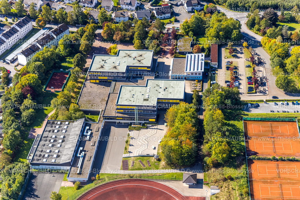 Schmallenberg220903759 | , Luftbild, StÃ¤dtisches Gymnasium, Wormbach, Schmallenberg, Sauerland, Nordrhein-Westfalen, Deutschland
