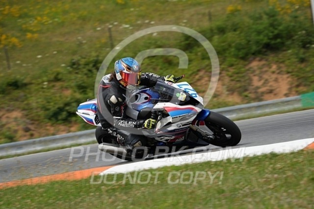 2024_07_20_PBK_23247 | Sportfotografie; SlowMotion; Video; Rennstrecke; Hafeneger; Speer; Racing; RSE; BMW; CBO; Trackday; Motorsportarena; Hockenheimring; Brno; Most; Barcelona; Valencia