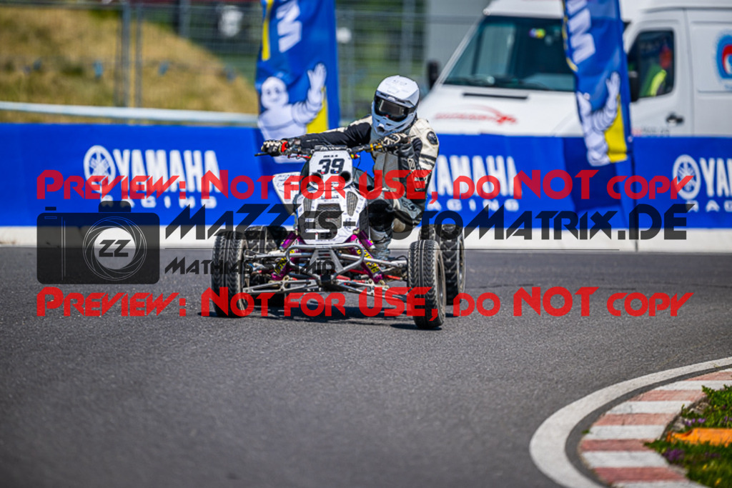 MaZZes_FotoMatrix_230527_5223 | QUAD