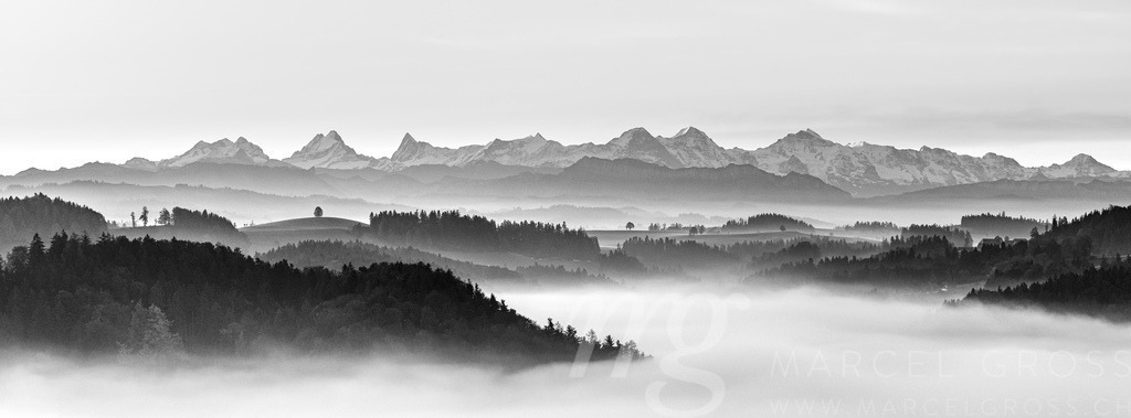 the bernese alps | Die ideale Geschenkidee für Naturliebhaber. Naturbilder von Marcel Gross Photography für ihr Zuhause in den verschiedensten Formaten und Materialien. - Realisiert mit Pictrs.com