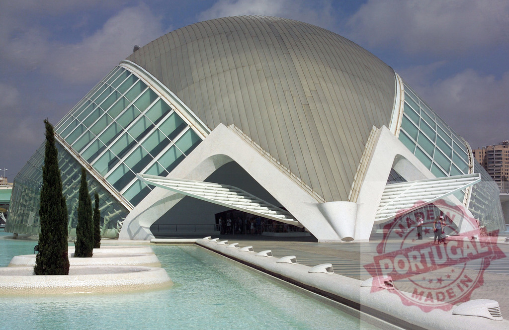 City of Arts and Sciences showing the Hemisfèric building with pool and cypress trees in Valencia | Modern architecture of the City of Arts and Sciences in Valencia, Spain, featuring the Hemisfèric building, a pool, and cypress trees - Realisiert mit Pictrs.com