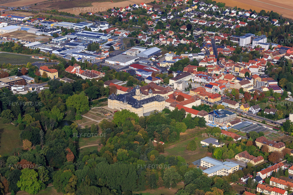 Luftbild: Orthopädisches Krankenhaus Schloss Werneck in Werneck im Bundesland Bayern in Deutschland. – Foto: IMG_111311.jpg vom 09.09.2018 durch Werner Riehm/FLY-FOTO.de – Auflösung des Originals: 4893 x 3262 px – WWW.KNIE-HUEFT-OP.DE