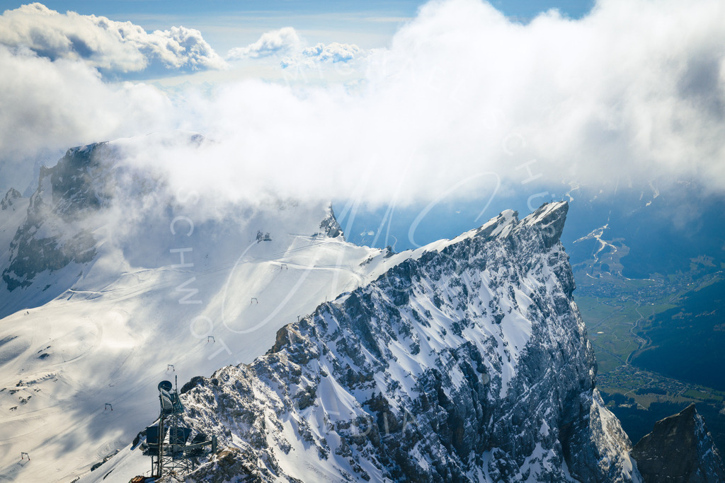 2022-04-20 Grainau Zugspitze - 162 | Ausblick von der Zugspitze in Richtung Österreich - Realisiert mit Pictrs.com