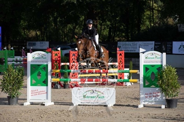 2B4A1004 | pixelfaenger - Realisiert mit Pictrs.com