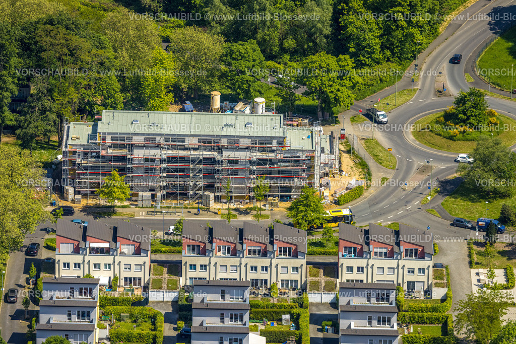 Essen230511983 | Luftbild, Baustelle und Neubau Wohnhaus an der Dilldorfer Allee, Dilldorfer Höhe, Kupferdreh, Essen, Ruhrgebiet, Nordrhein-Westfalen, Deutschland