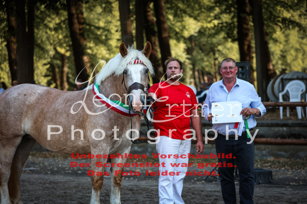 Fr3K00149 | Leoni Ertmer Photography - Realisiert mit Pictrs.com