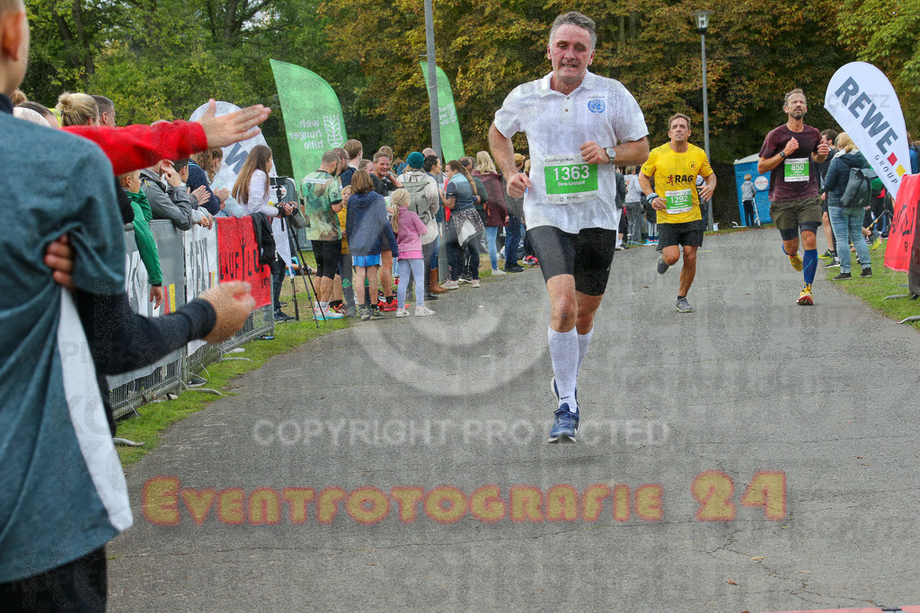 220925_1323_EX1_0678 | Sportfotografie im Rhein-Sieg Kreis, Köln, Bonn, NRW, Rheinland Pfalz, Hessen, etc. Unser Tätigkeitsfeld umfasst den Laufsport vom Volkslauf über den Marathon, Duathlon, Triathon bis zum Ultralauf wie Kölnpfad Ultra oder Schindertrail.